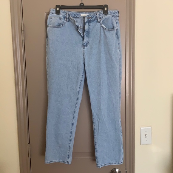 PacSun Denim - Pacsun Mom/Straight Leg Jeans